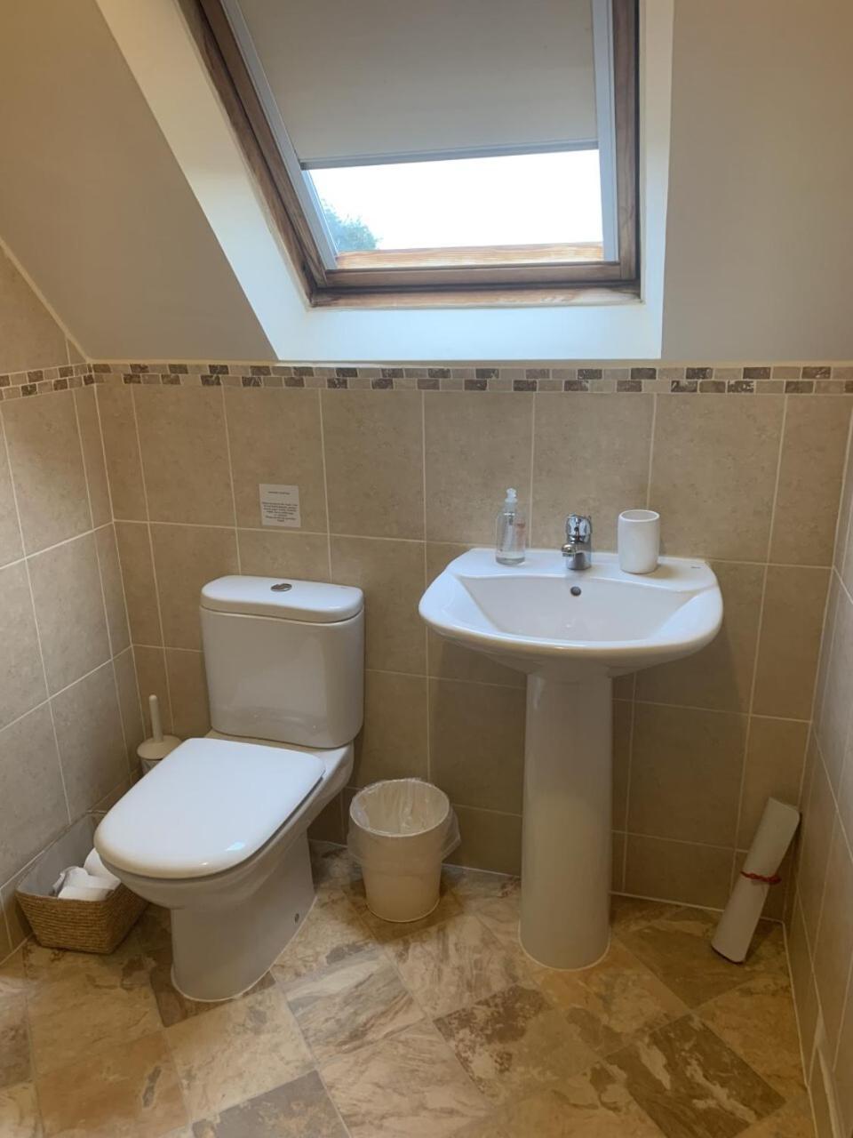 Robeanne House Holiday Accommodation Shiptonthorpe Bilik gambar