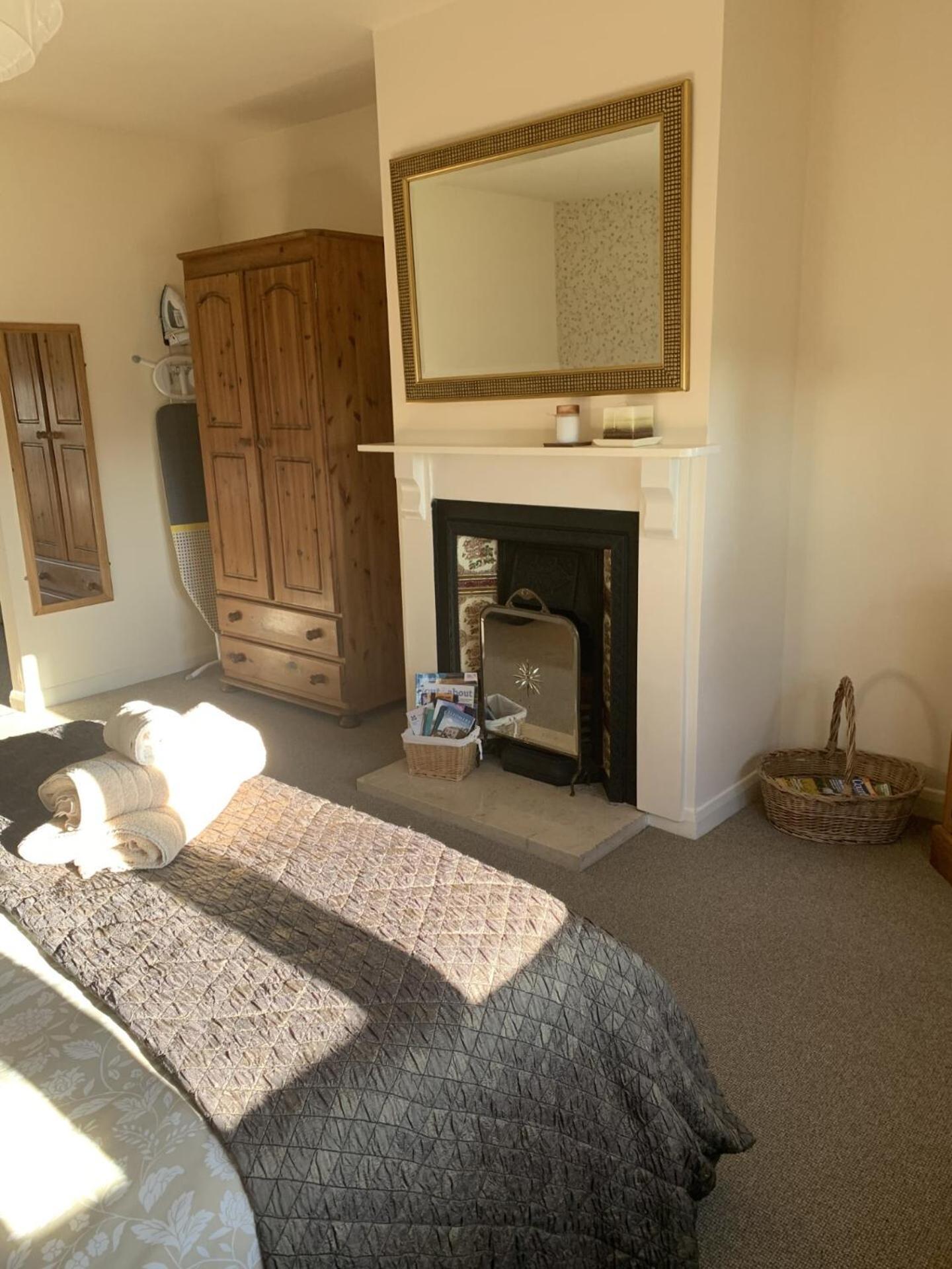 Robeanne House Holiday Accommodation Shiptonthorpe Bilik gambar